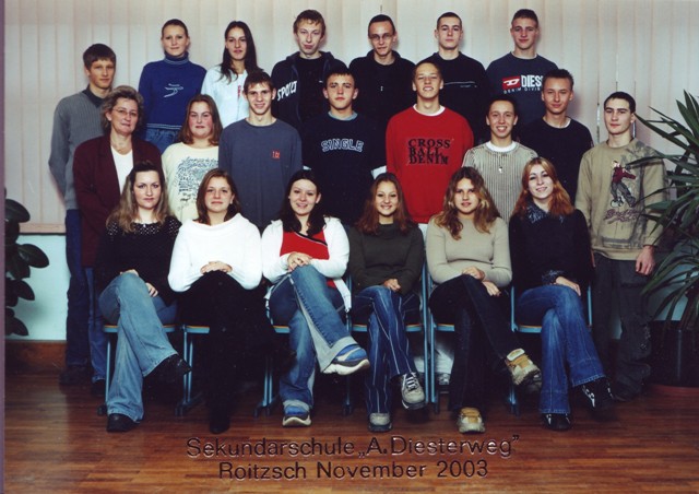2004_10b.jpg
