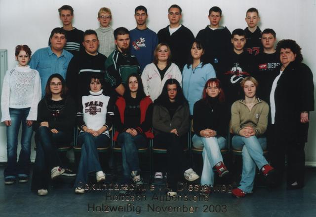 2004_10f